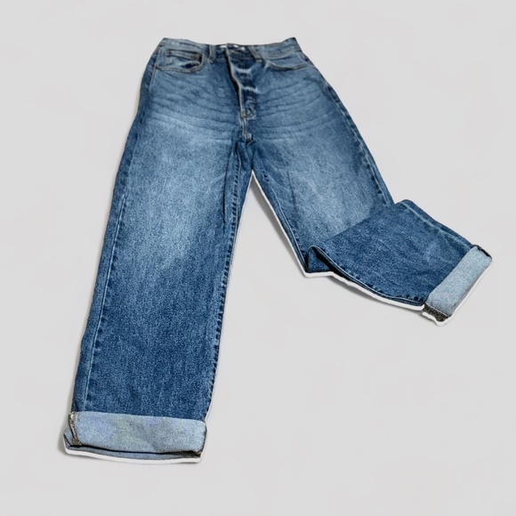 Essential Mom Jeans - Picture 2 of 3